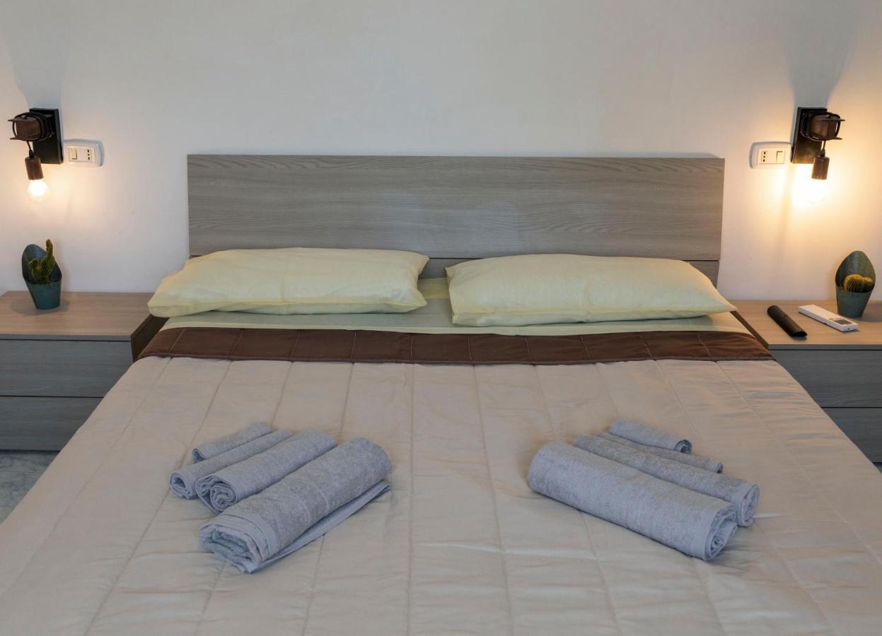 Incantevole Attico 1Minuto Dal Mare Wifi Netflix แตร์ราชินา ภายนอก รูปภาพ